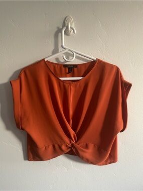 Forever 21 burnt orange gauzy Twist-Front Crop Top